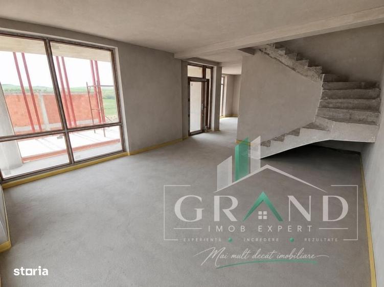 Casă cu 4 camere cu Teren 800 Mp în Jucu