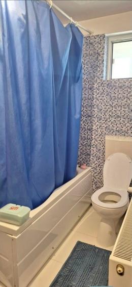 Apartament cu 3 camere decomandat în Tunari
