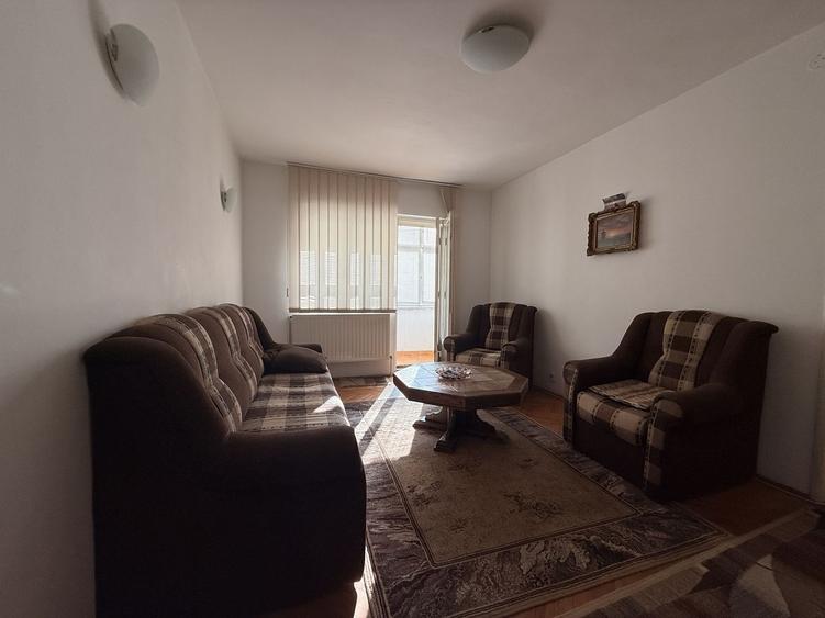 Apartament cu 2 camere semidecomandat, mobilat în Platoul Izvor