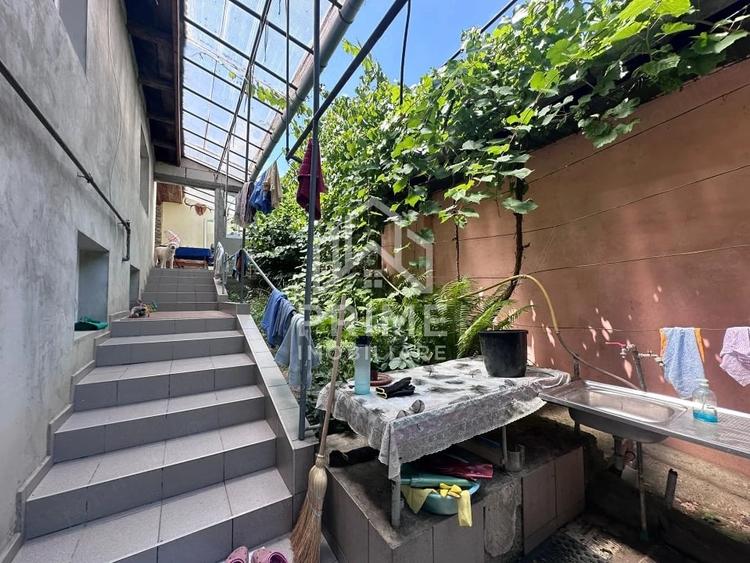 Casă cu 3 camere cu Teren 1513 Mp în Central