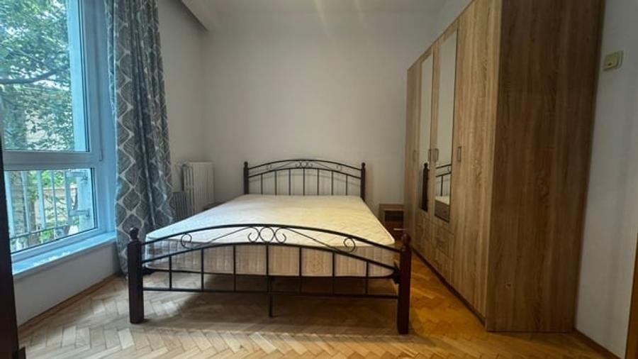 Apartament cu 2 camere decomandat în Universitate