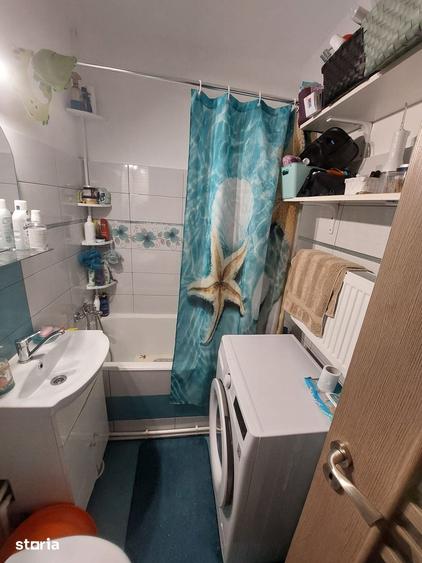 Apartament cu 3 camere decomandat în Canta