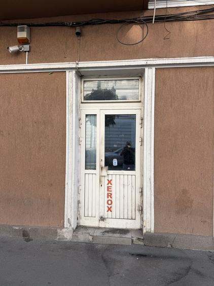 Spațiu comercial, de 13 mp, în Central