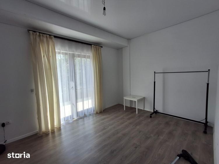 Casă cu 4 camere cu Teren 1007 Mp în Terezian
