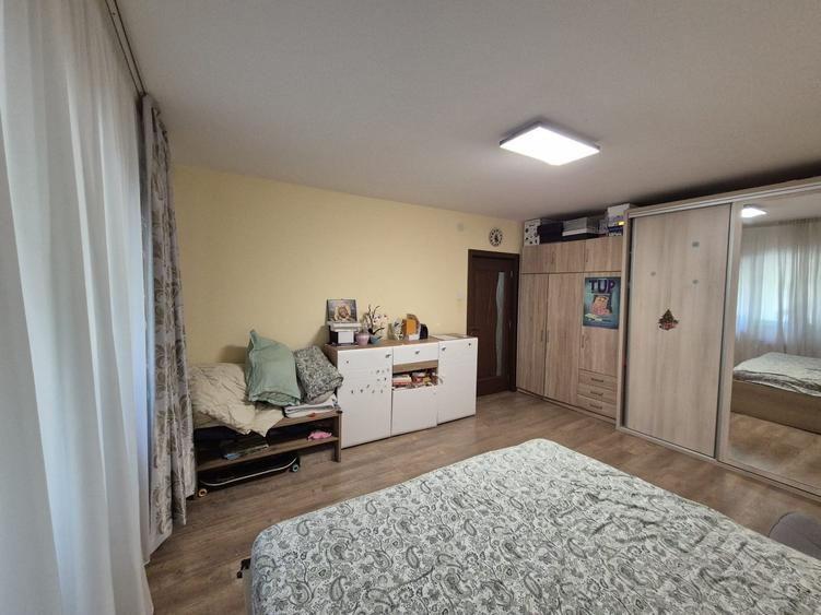 Apartament cu 2 camere decomandat în Ștefan cel Mare