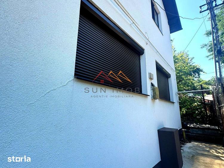 Casă cu 5 camere decomandat cu Teren 304 Mp în Poiana