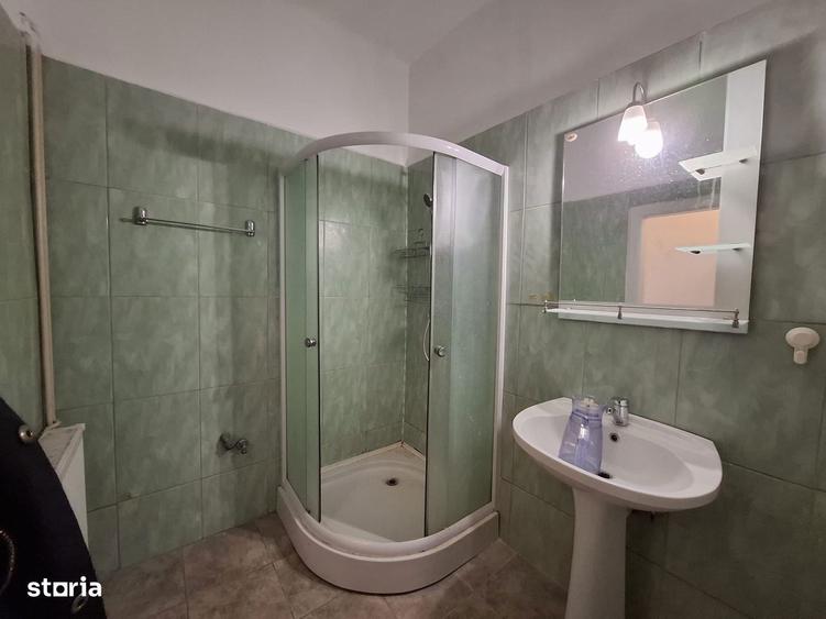 Apartament cu 3 camere decomandat în Dorobanți