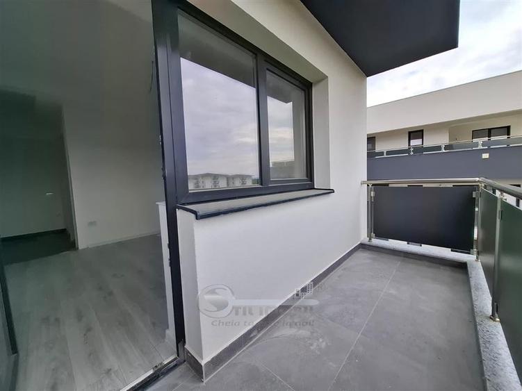 Apartament cu 3 camere decomandat în Galata