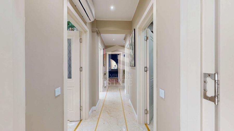 Apartament cu 3 camere decomandat, mobilat în Exterior Vest