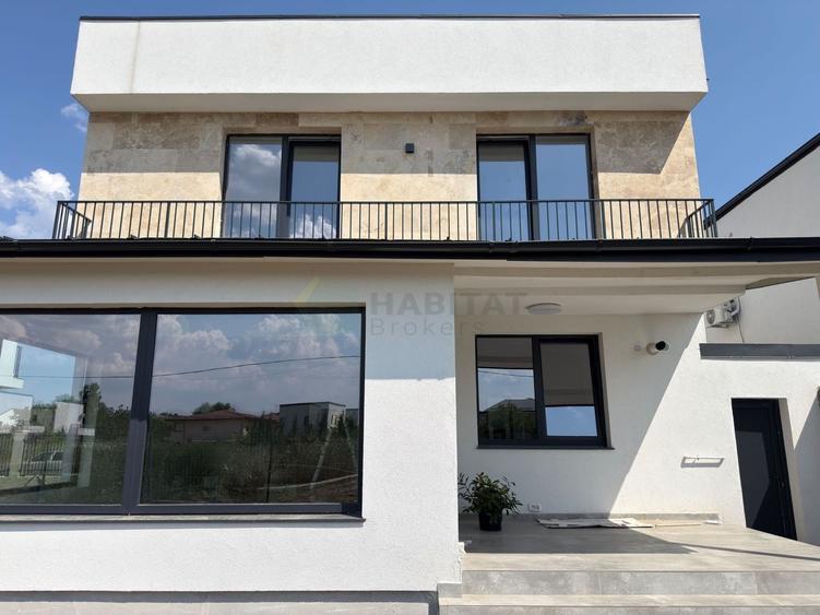 Casă individuală cu 4 camere cu Canalizare în Tunari