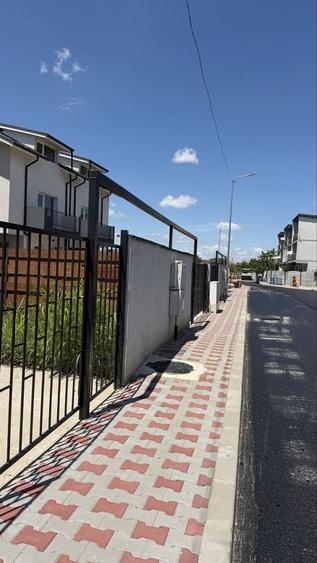 Casă cu 4 camere în Central