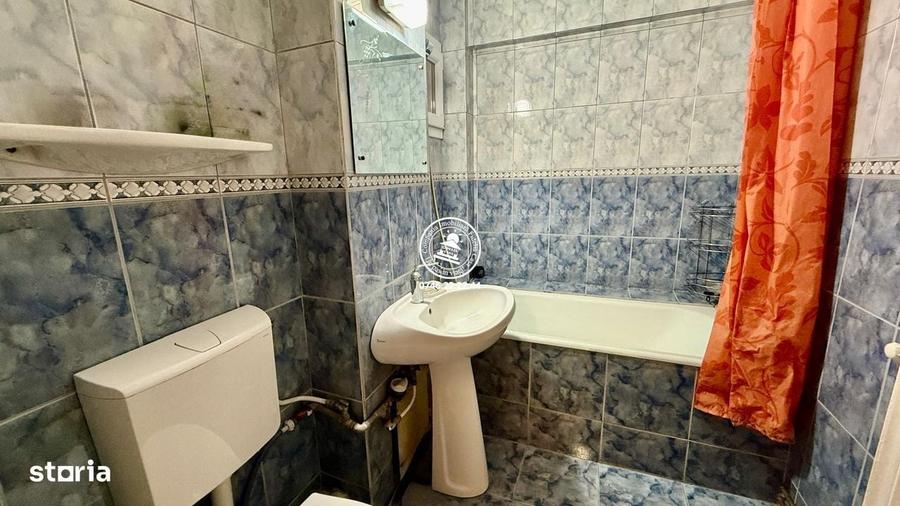 Apartament cu 3 camere decomandat în Alexandru cel Bun