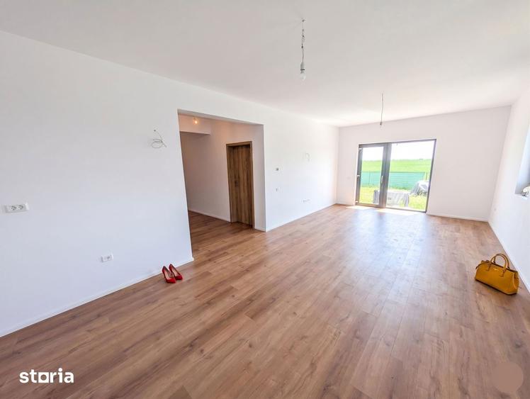 Casă cu 4 camere cu Teren 510 Mp în Balotești