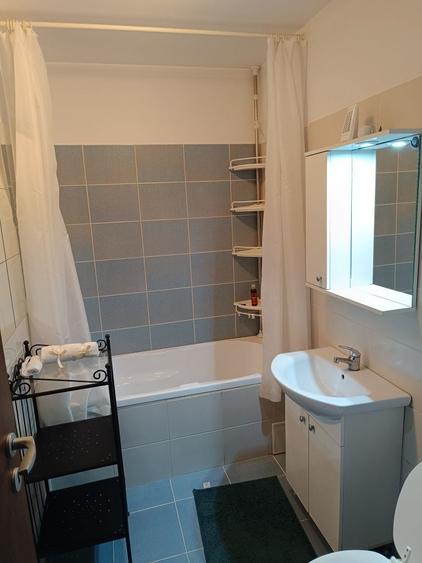 Inchiriez apartament cu 2camere - 6