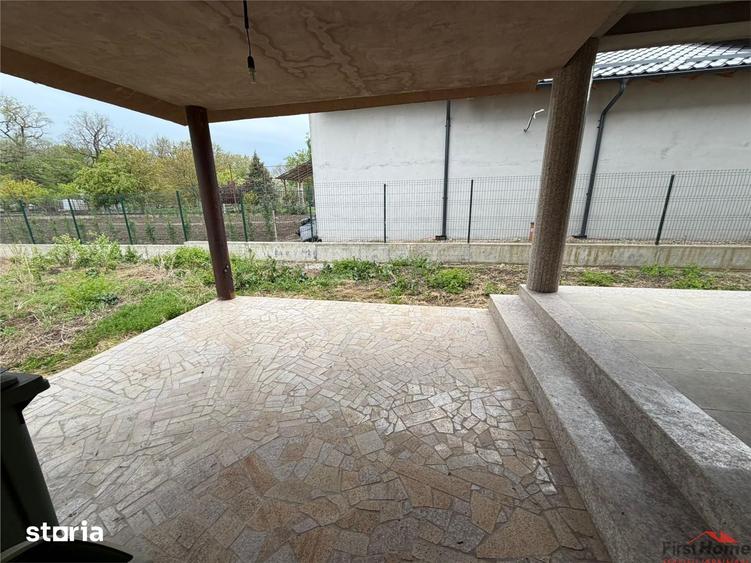 Casă cu 6 camere cu Teren 1012 Mp în Vânători