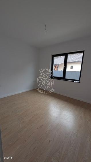 Casă cu 4 camere cu Teren 490 Mp în Unirea