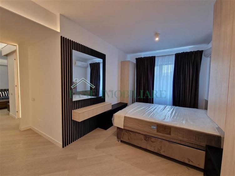Apartament cu 3 camere decomandat, mobilat în Ultracentral