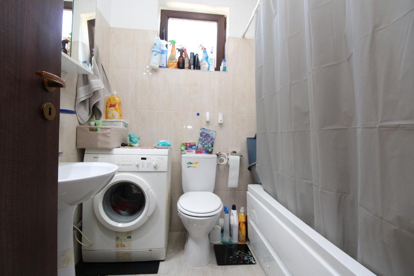 Apartament cu 2 camere semidecomandat în Prelungirea Ghencea