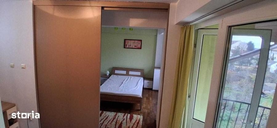 Chirie apartament central: 2 camere pe doua nivele etaj 4+mansarda - 4