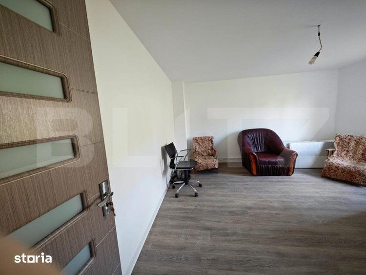 Casă cu 4 camere cu Teren 500 Mp în Lețcani