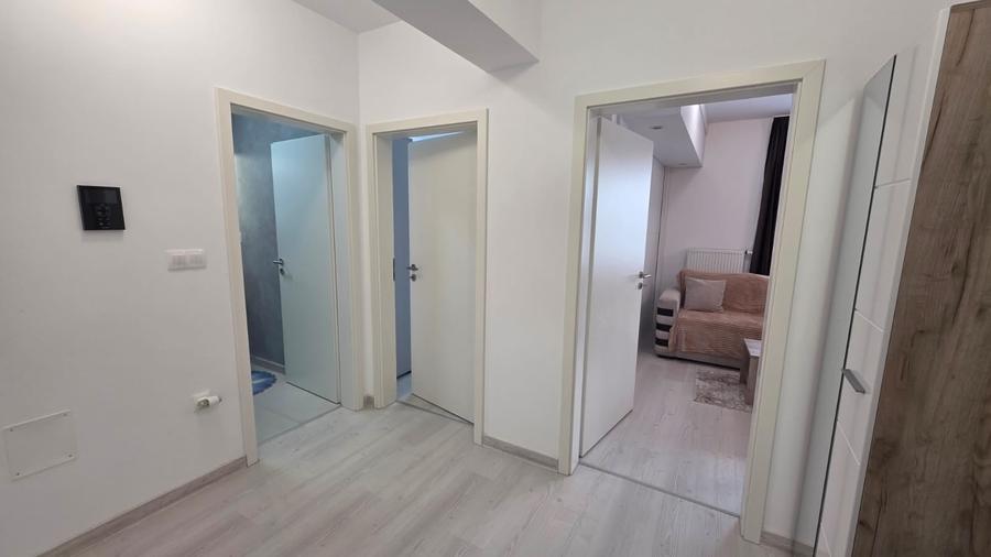 Apartament cu 2 camere decomandat în Avantgarden