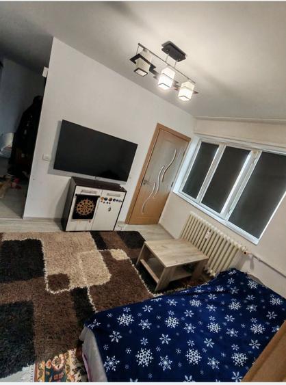 Apartament cu 2 camere semidecomandat în Valea Rosie