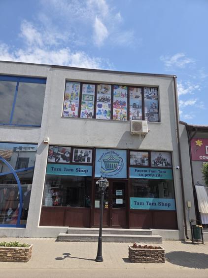 Spațiu comercial, de 210 mp, în Central