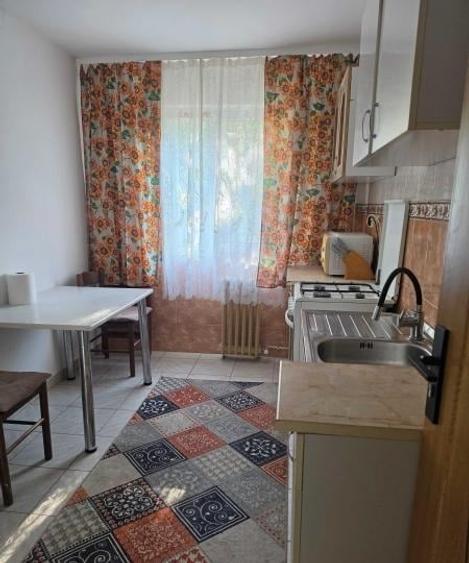 Apartament cu 2 camere, mobilat în Tomis Nord