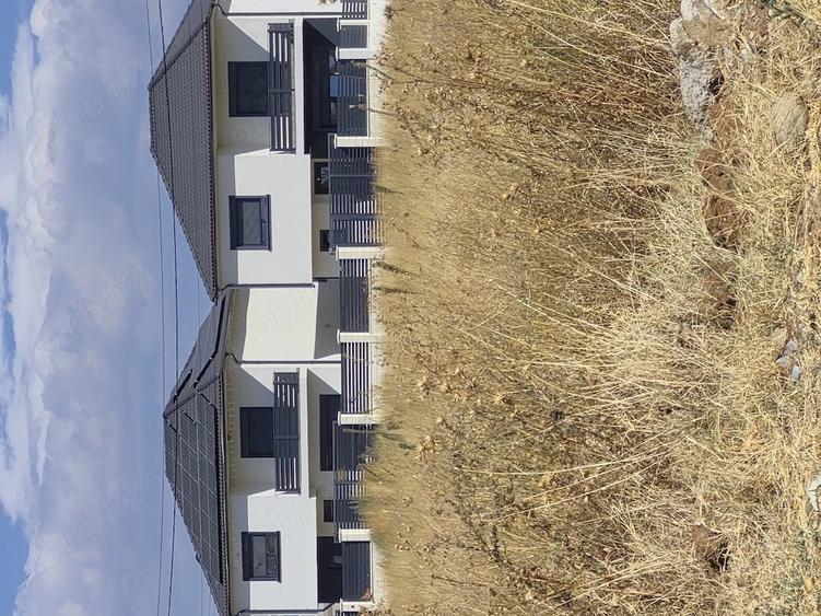 Casă cu Teren 350 Mp în Central