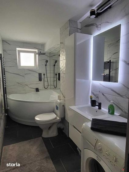 Apartament cu 3 camere semidecomandat în Central