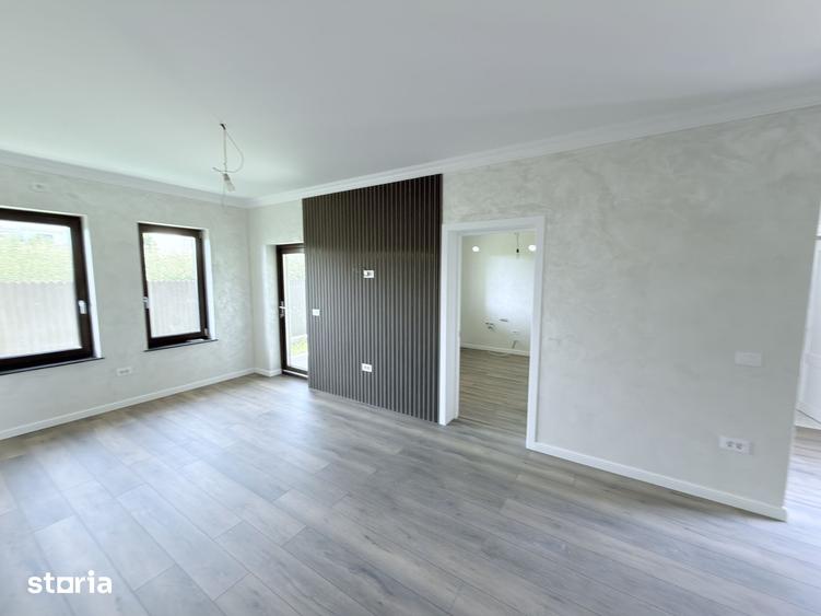 Casă cu 4 camere cu Teren 300 Mp în Central