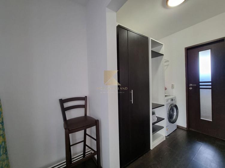 Apartament cu 3 camere semidecomandat în Gării