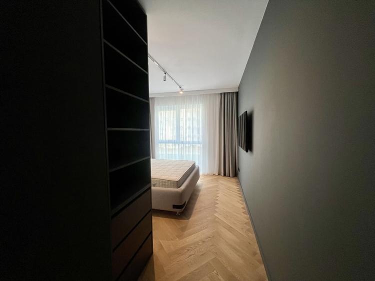 Apartament cu 2 camere semidecomandat, mobilat în Mărăști
