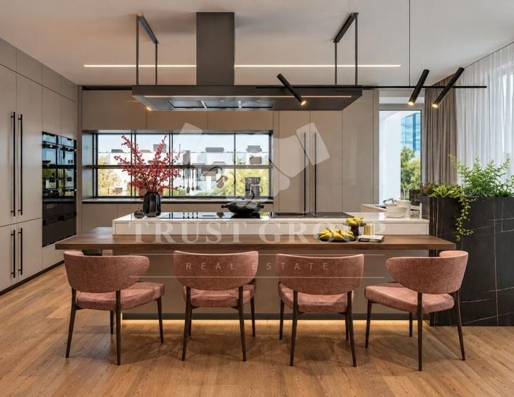 Penthouse cu 6 camere în Aviației