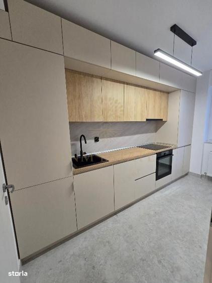 Apartament cu 2 camere decomandat în Uverturii