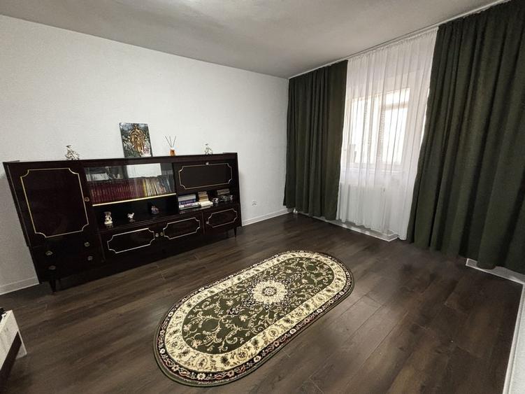 Apartament cu 2 camere decomandat în Ostroveni
