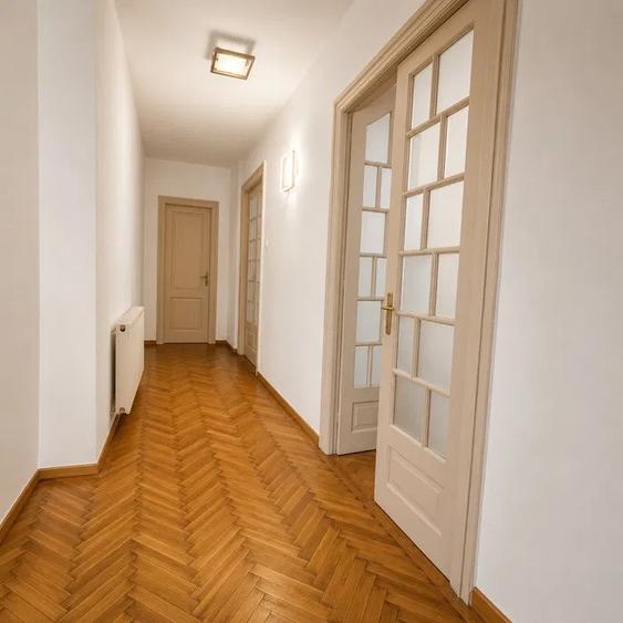 Birou, 120 mp în Decebal