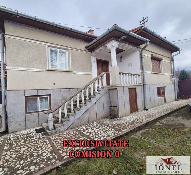 Casa de vanzare in Cugir 959 mp teren