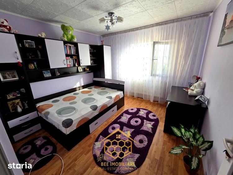 Apartament cu 3 camere decomandat în Central