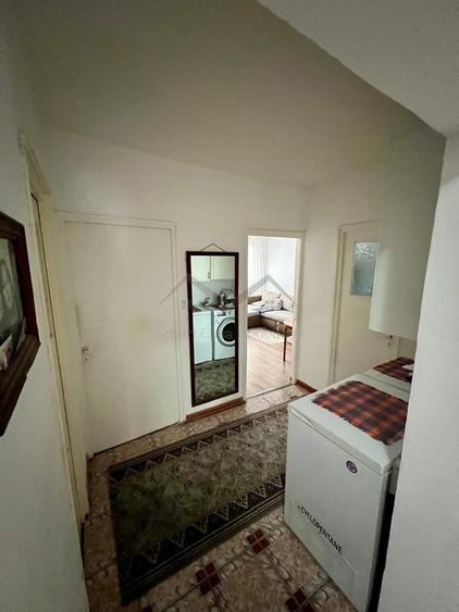 Apartament cu 3 camere decomandat în Cug