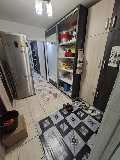 Apartament cu 3 camere decomandat în Frumoasa
