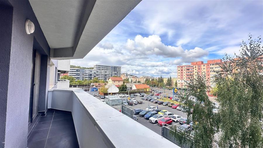 Apartament cu 2 camere decomandat în Astra