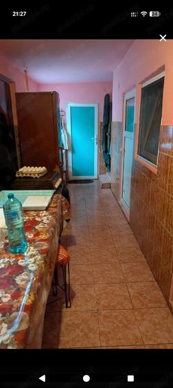 Casă cu 8 camere cu Teren 8888 Mp în Central