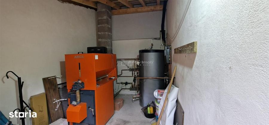 Casă cu 4 camere cu Teren 878 Mp în Sud