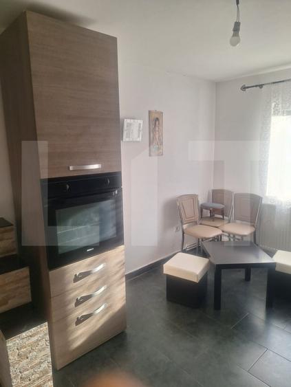 Apartament cu 2 camere semidecomandat, mobilat în Nădrag