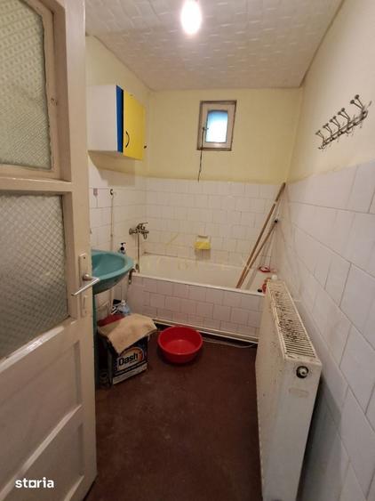 Casa P+1 cu doua apartamente independente, teren de 385 mp Dambul - 8