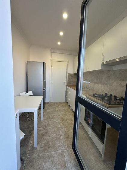 Apartament cu 2 camere semidecomandat în Roșu
