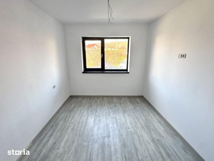 Casă cu 3 camere cu Teren 467 Mp în Miroslava