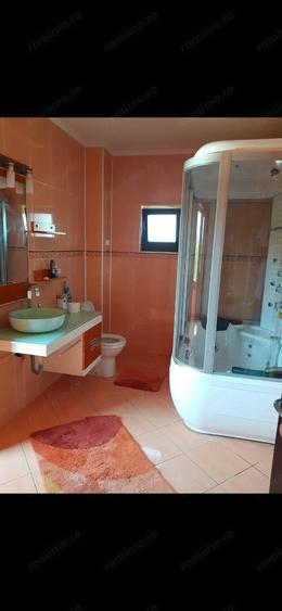 Casă cu 6 camere în Jilava