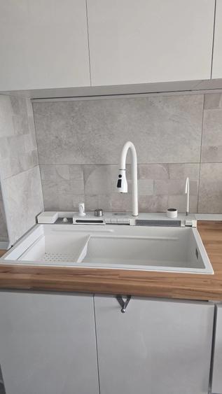 Apartament cu 3 camere semidecomandat în Camil Ressu